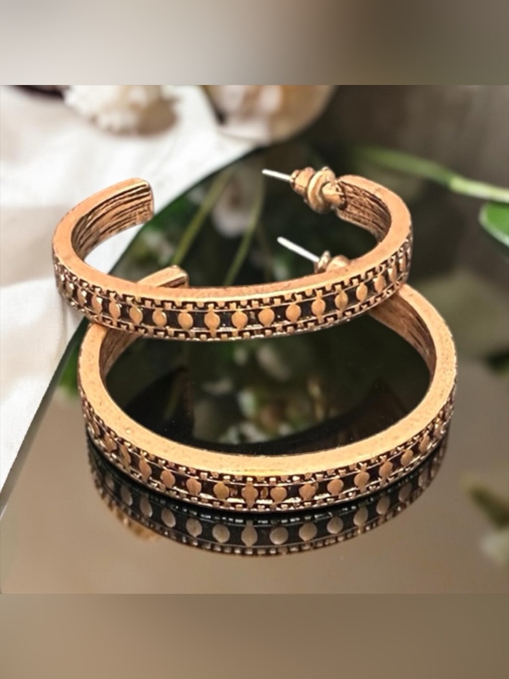 🤎Bronze-Tone Textured Hoop Earrings/NWOT🤎